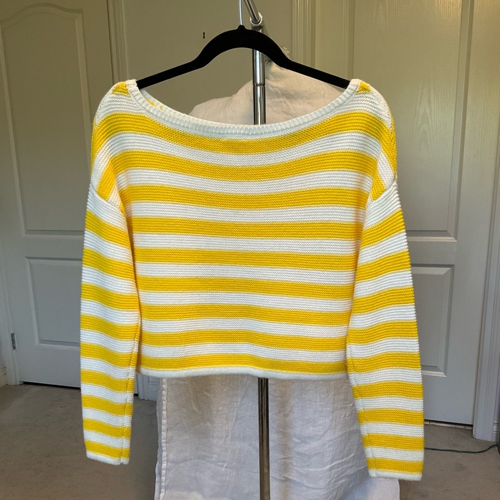 Cute, striped yellow sweater